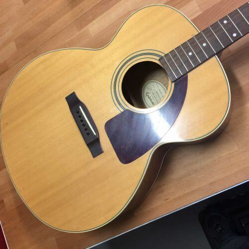 Réparation Guitare Folk